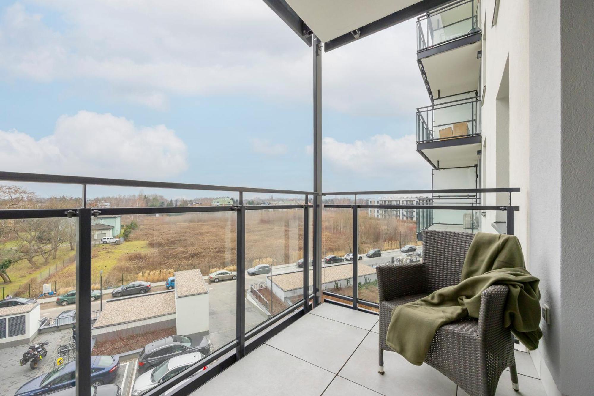 Modern Apartment With Balcony Near Aleje Jerozolimskie By Noclegi Renters Warszawa Exteriör bild